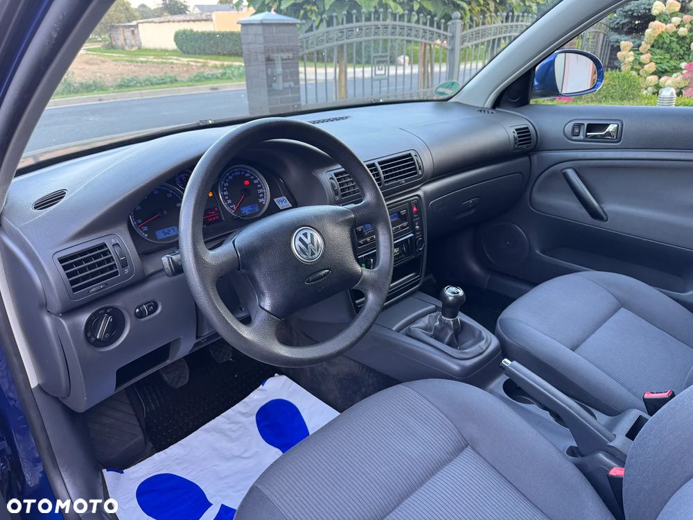 Volkswagen Passat 2.0 Comfortline - 13