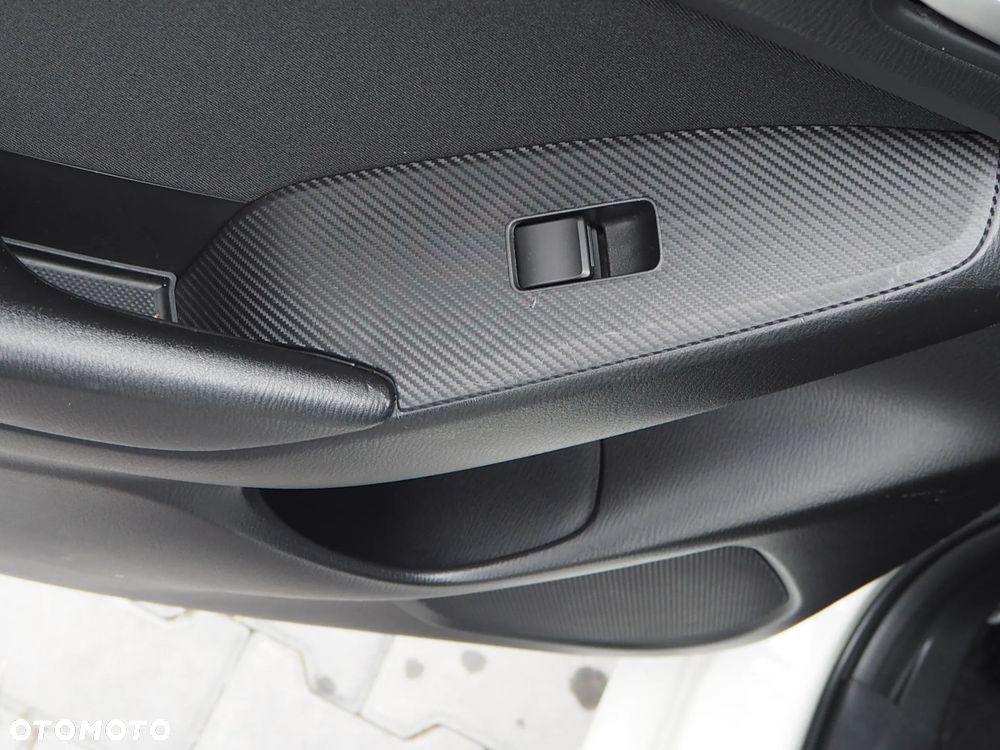 Mazda 3 SKYACTIV-G 120 Exclusive-Line - 19