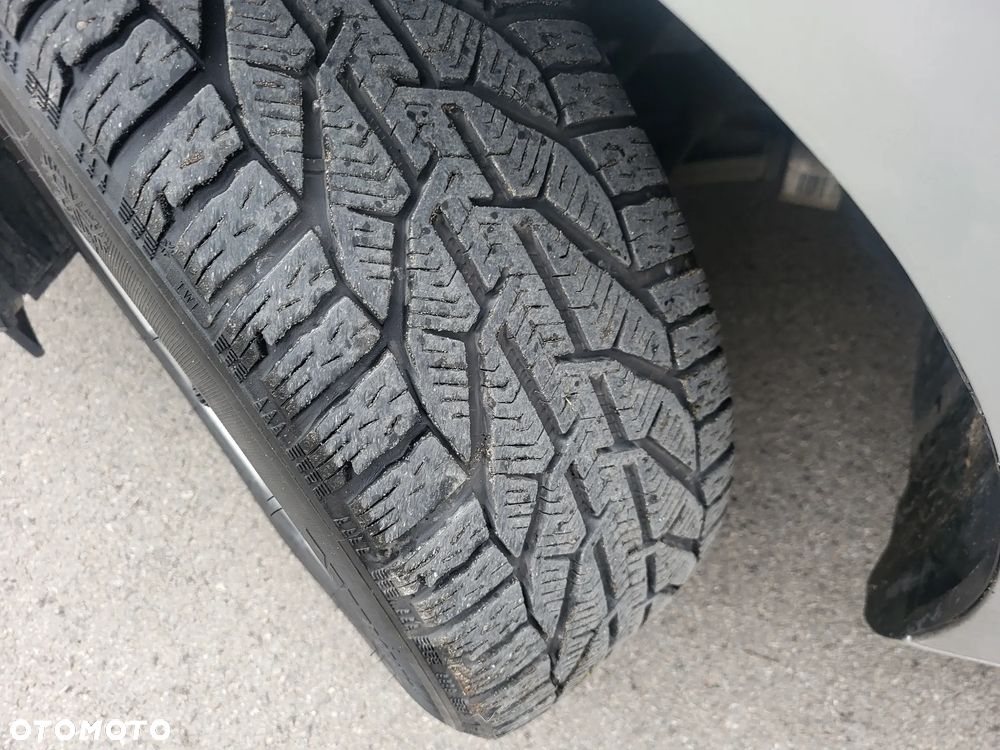 Opel Insignia 1.4 T Active S&S - 19