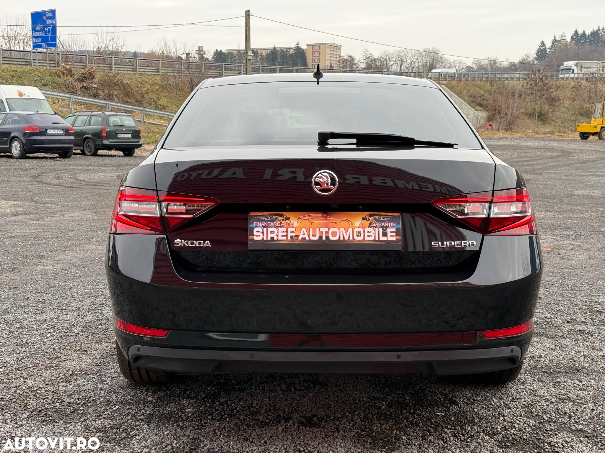 Skoda Superb 2.0 TDI DSG Premium Edition - 5