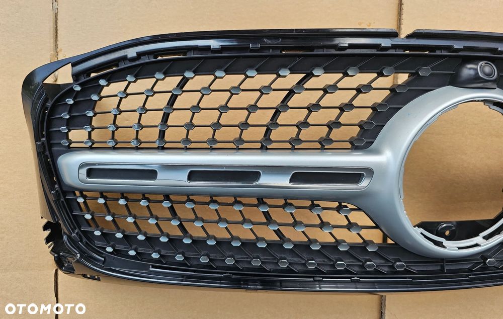 Grill atrapa Mercedes GLB X247 A2478885900 - 3