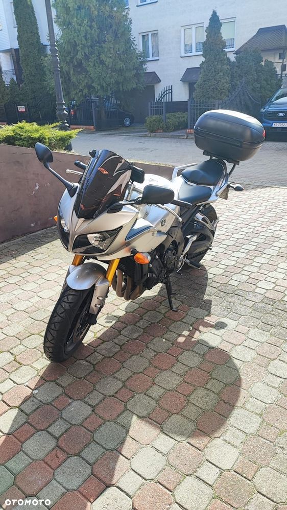 Yamaha FZS - 2