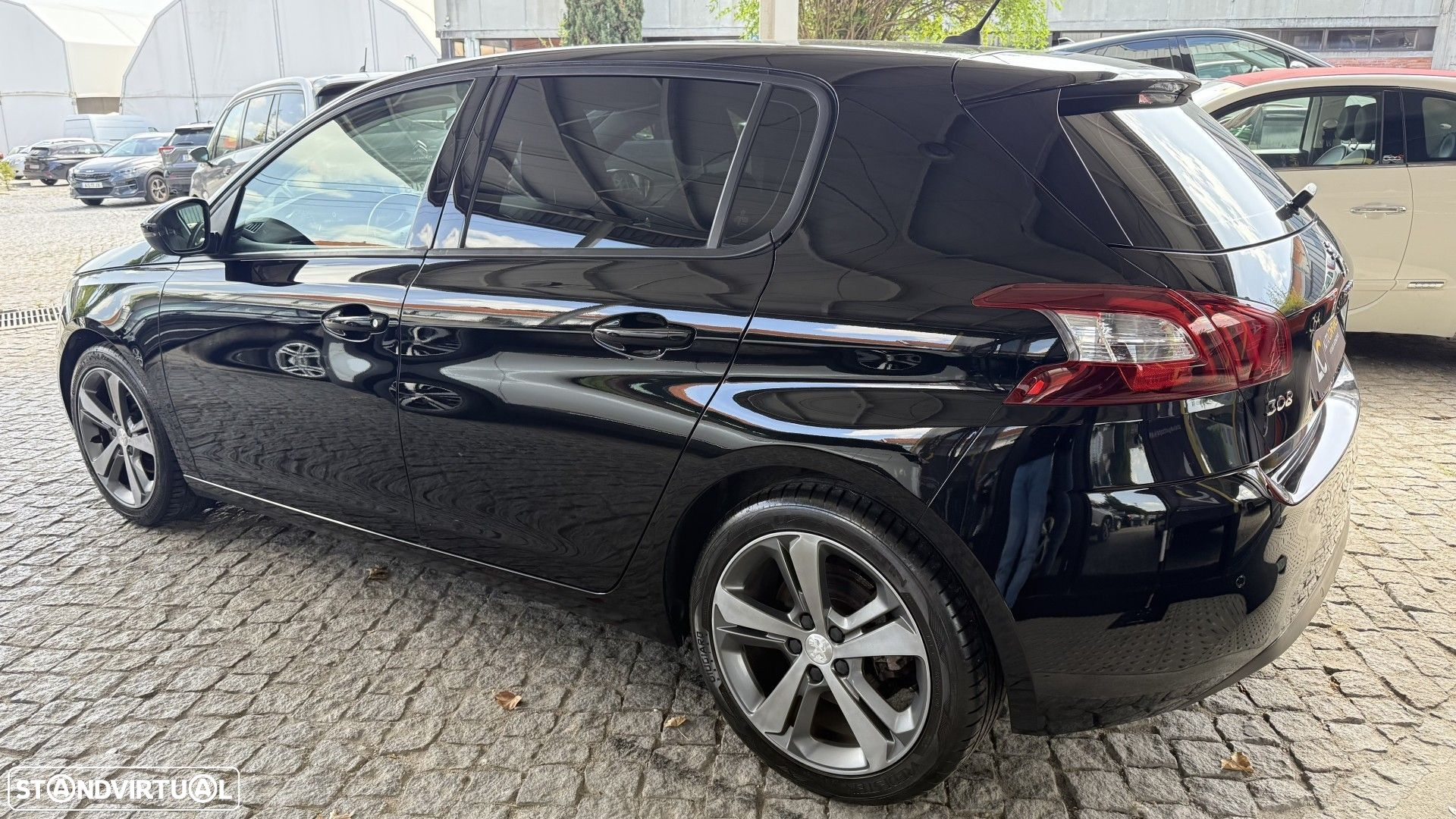 Peugeot 308 1.2 PureTech Allure J17 - 11
