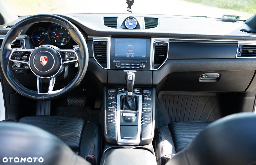 Porsche Macan - 11