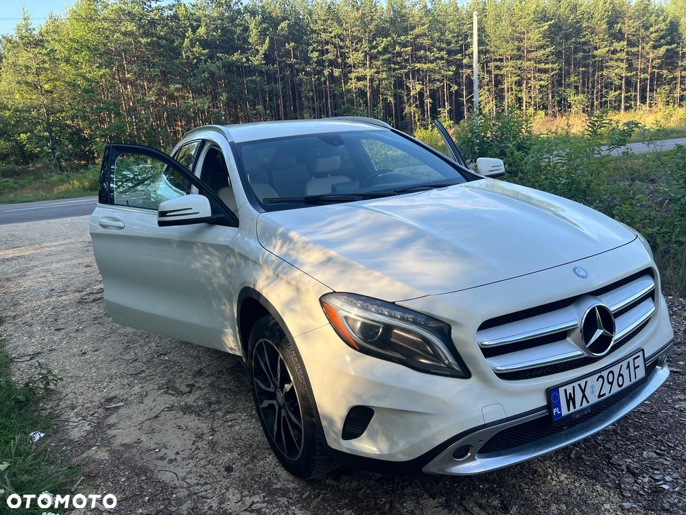 Mercedes-Benz GLA 250 4-Matic - 22