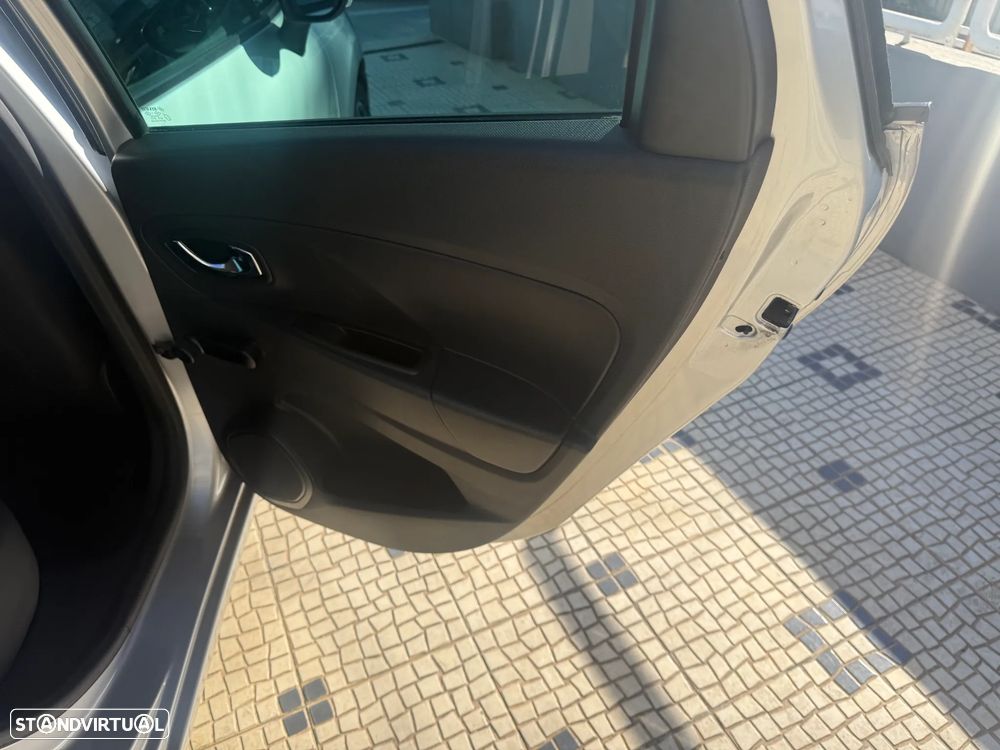 Renault Clio Sport Tourer Energy TCe 90 Start & Stop Dynamique - 16