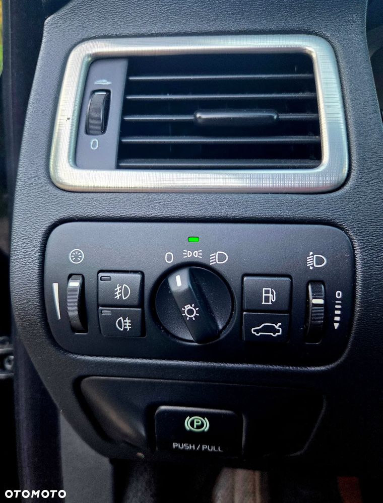 Volvo V70 D4 Momentum - 15