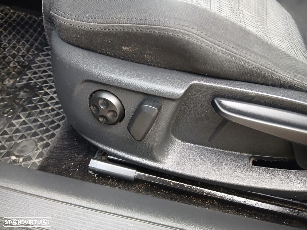 VW Passat CC 2.0 TDi - 22