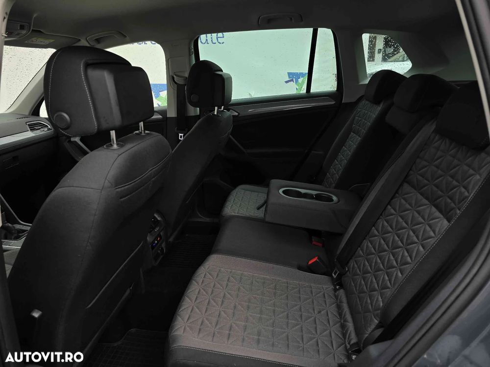 Volkswagen Tiguan - 15