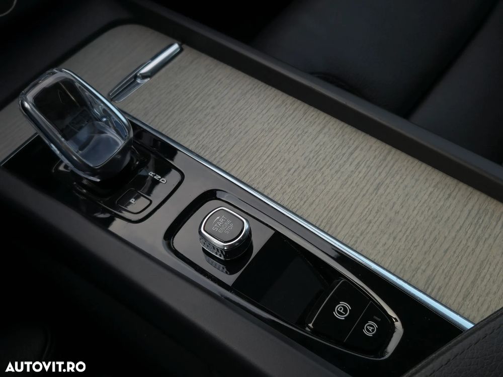 Volvo XC 60 B4 D AWD Geartronic Inscription - 40