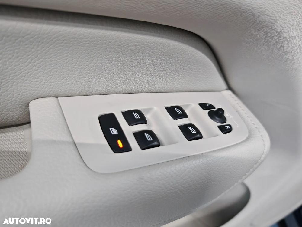 Volvo XC 60 T6 AWD Recharge Geartronic Inscription Expression - 19