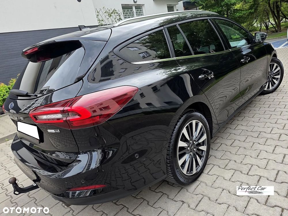 Ford Focus SW 1.0 EcoBoost Hybrid TITANIUM X - 4