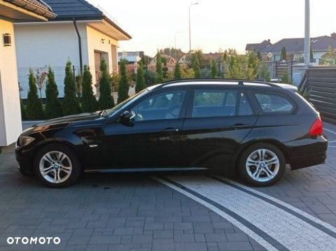 BMW Seria 3 318d - 1