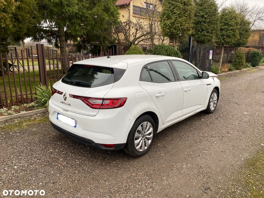Renault Megane 1.5 Blue dCi Equilibre - 2