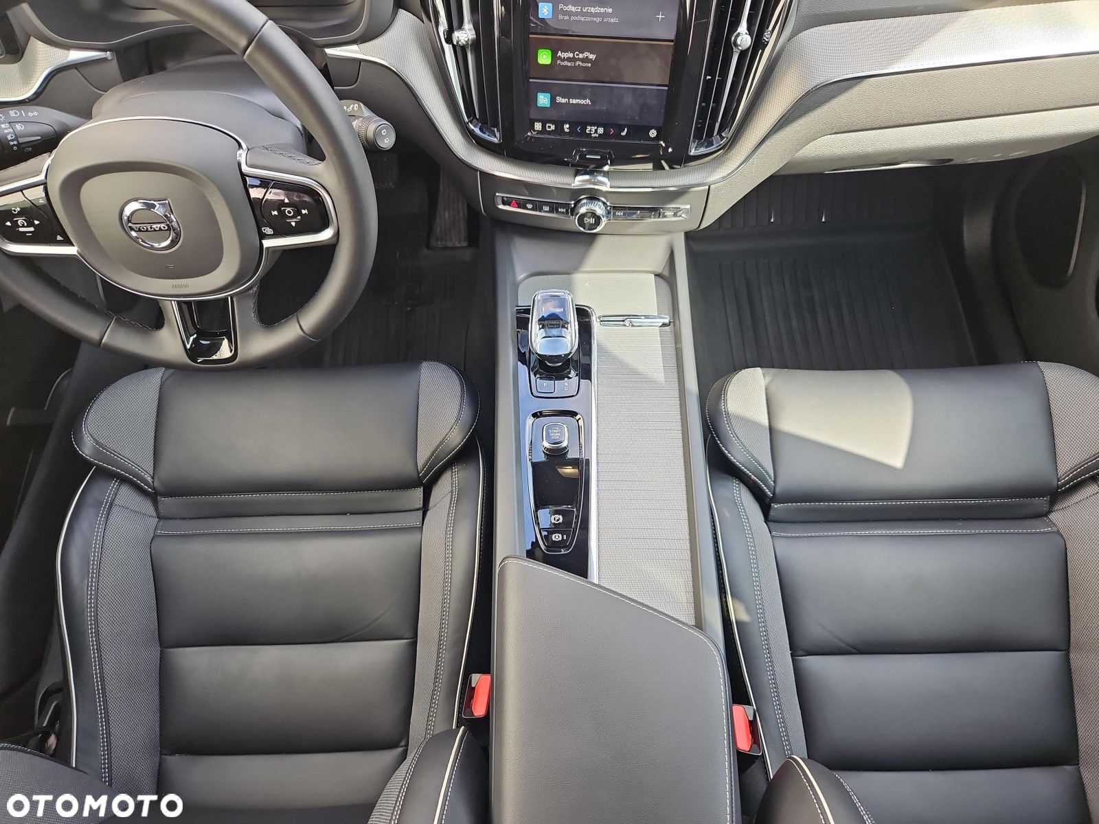 Volvo XC 60 B4 B Plus Dark - 26