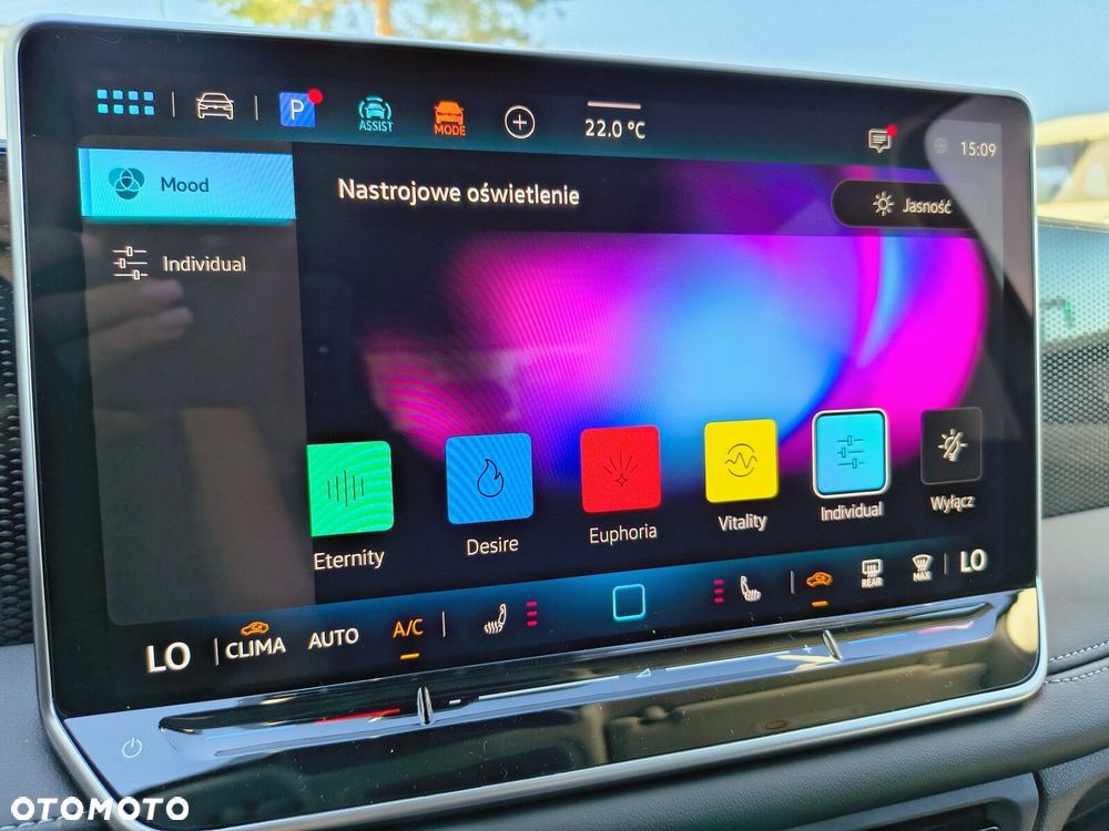 Volkswagen Tiguan 1.5 eTSI Life Plus DSG - 24