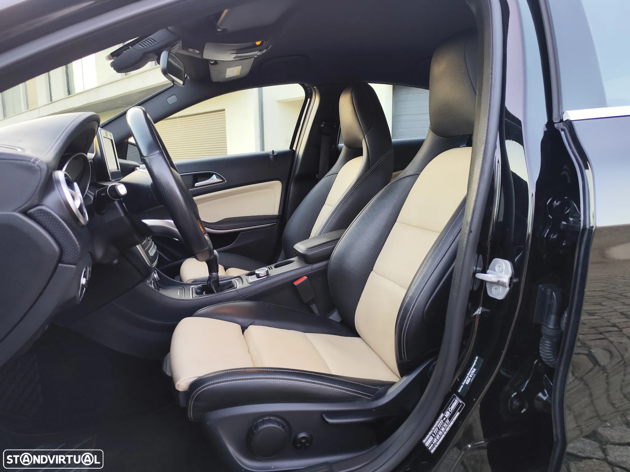 Mercedes-Benz A 200 CDi BE AMG Line - 14