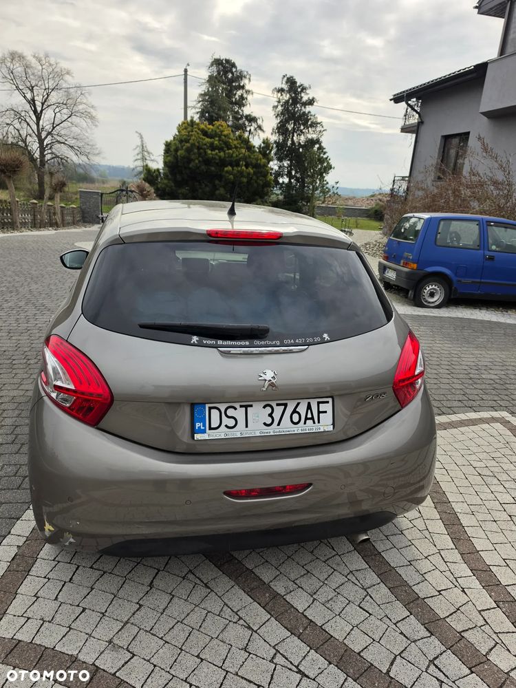 Peugeot 208 120 VTI Allure - 18