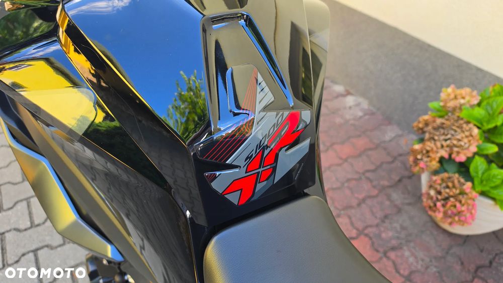BMW XR - 17