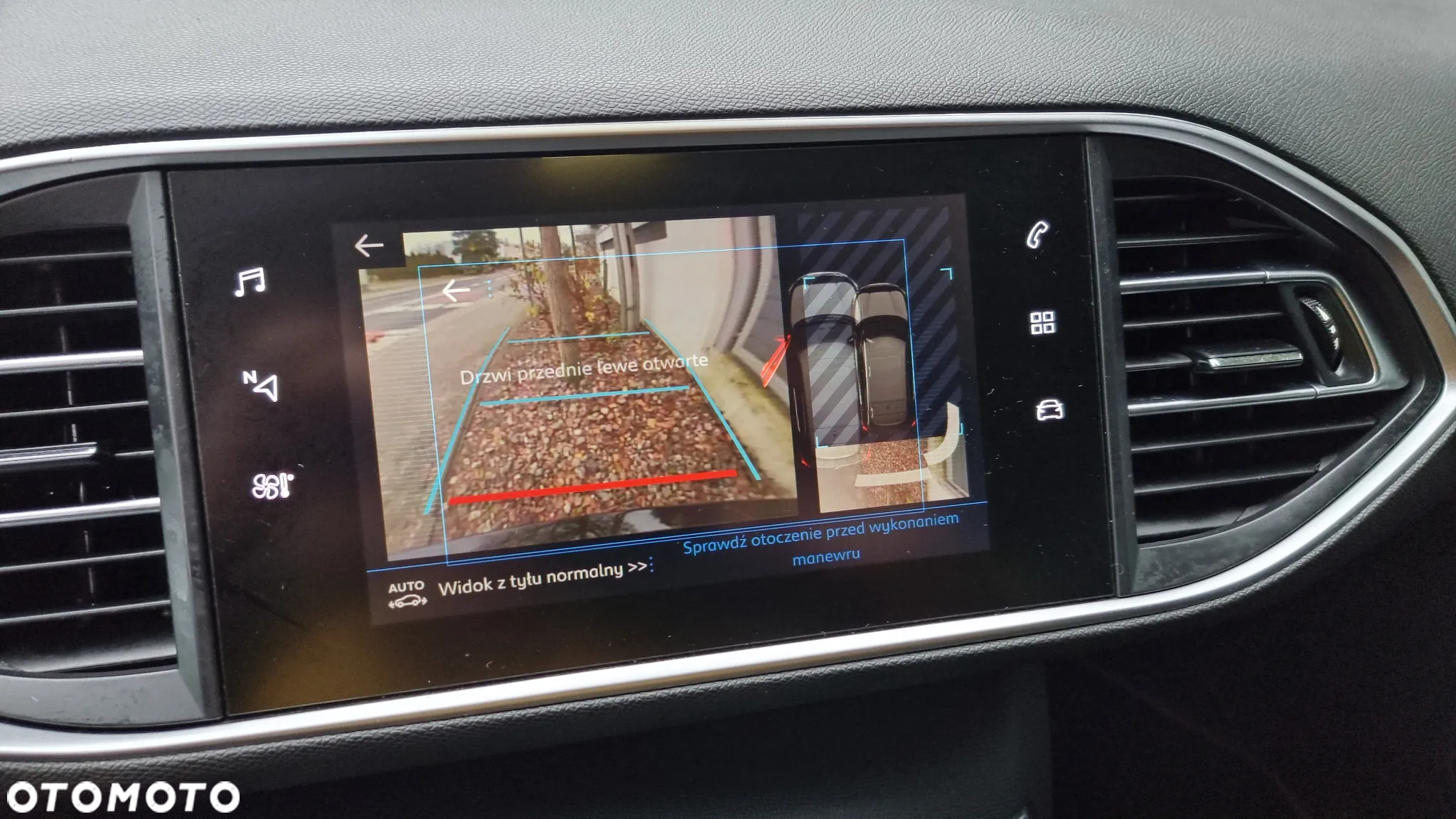 Peugeot 308 1.5 BlueHDi Allure S&S EAT8 - 29