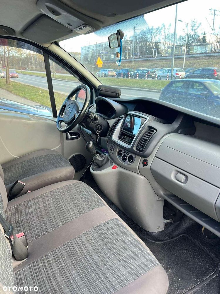 Renault Trafic - 8