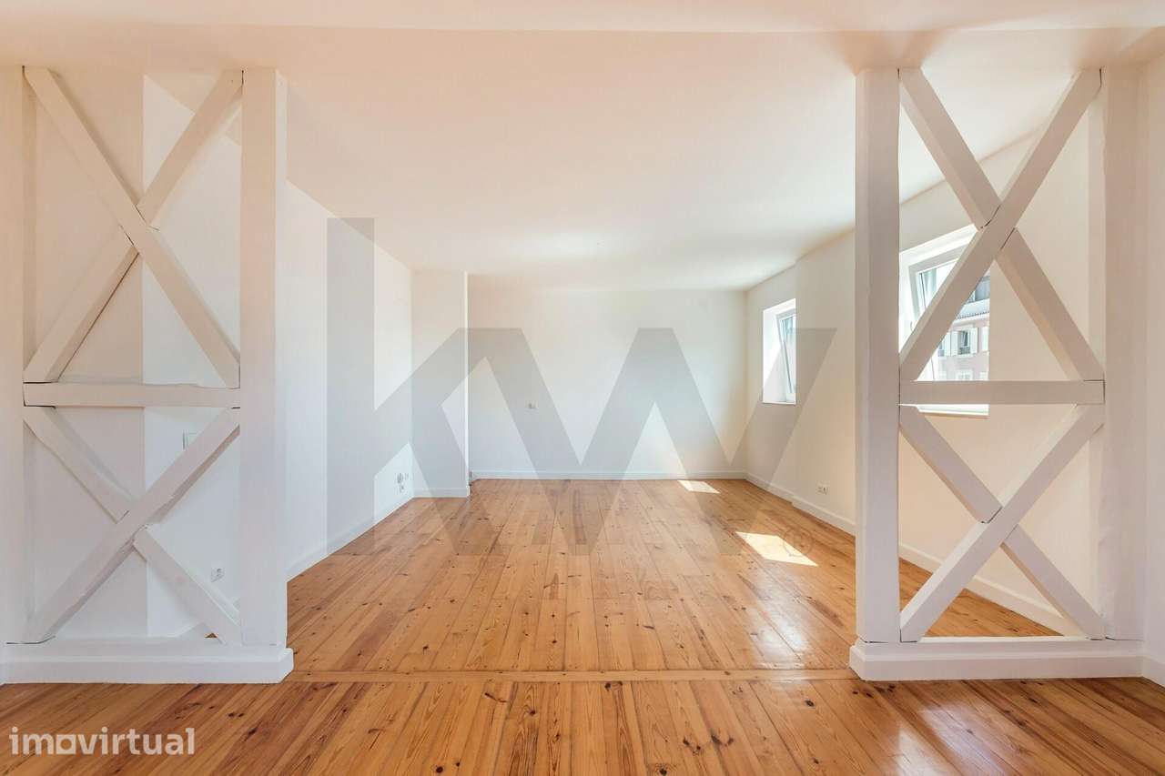 Apartamento T2 em Campo de Ourique - Grande imagem: 3/22