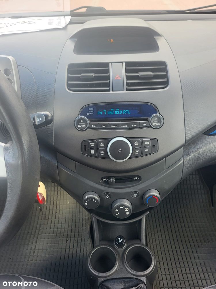 Chevrolet Spark 1.0 Base+ - 26