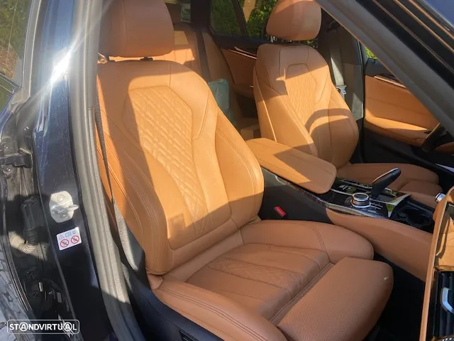 BMW 530 e Pack Desportivo M - 52