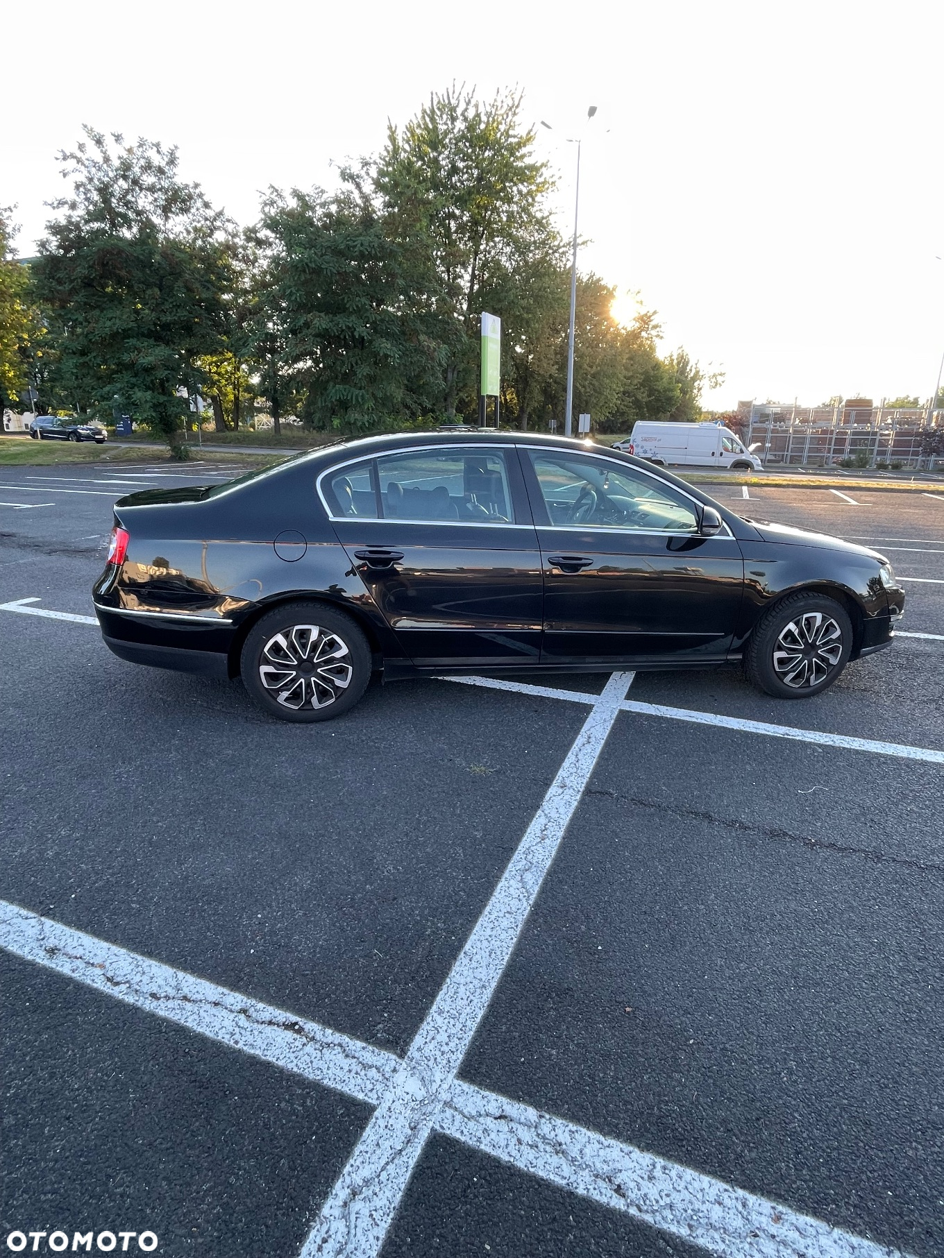Volkswagen Passat 2.0 TDI Comfortline - 5