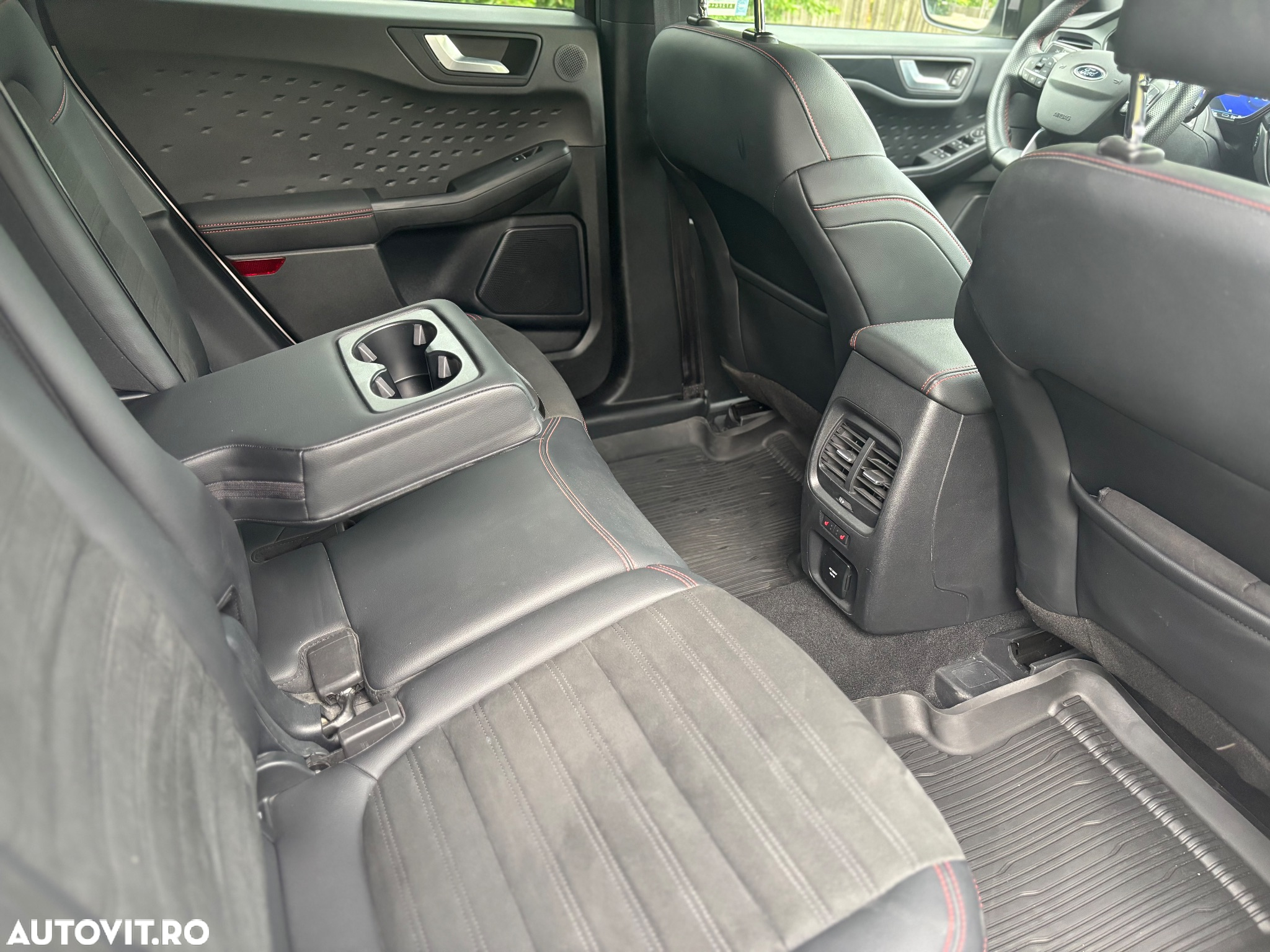 Ford Kuga 2.5 Duratec FWD PHEV ST-Line X - 8