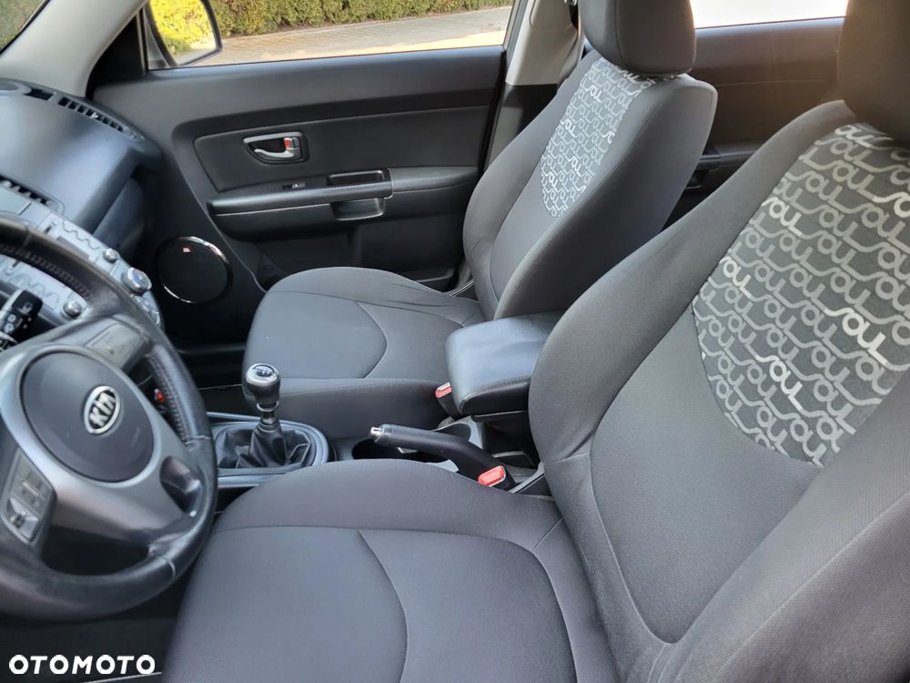 Kia Soul - 10