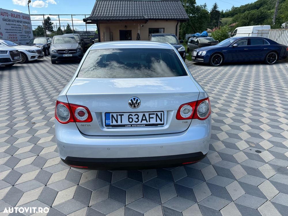 Volkswagen Jetta 1.4 TSI Highline - 6