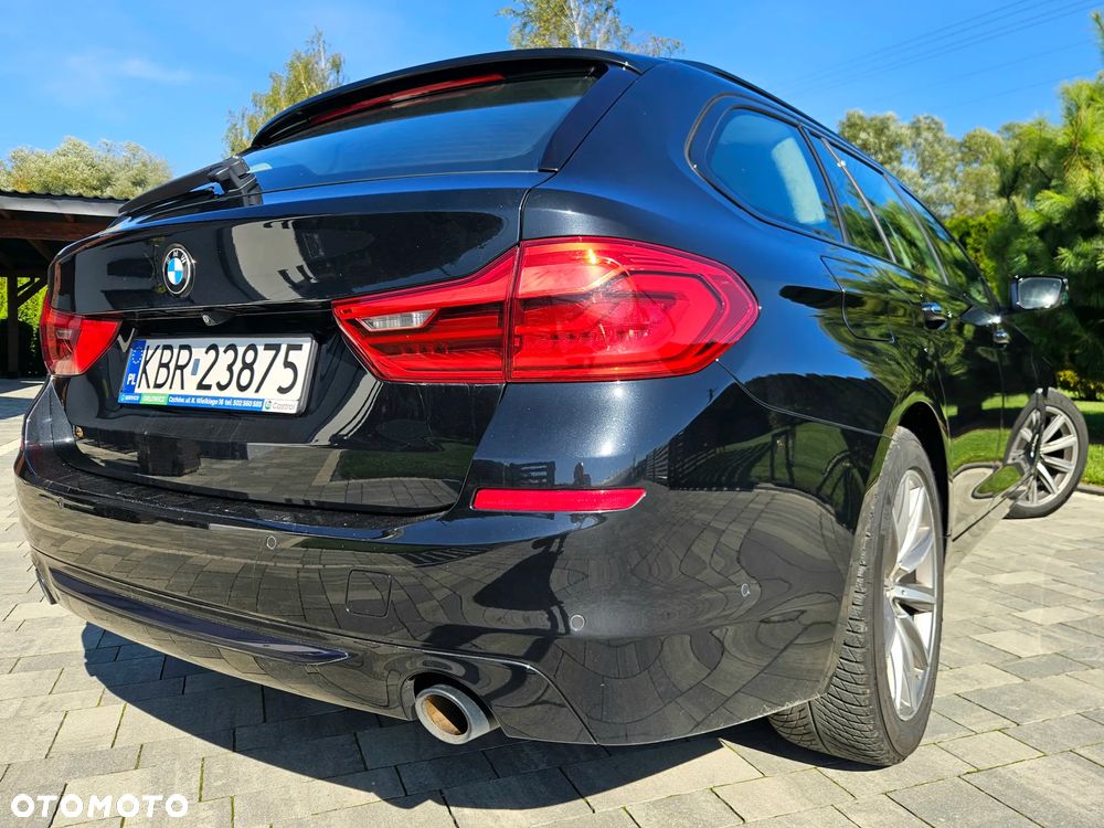 BMW Seria 5 530d xDrive Sport Line - 13