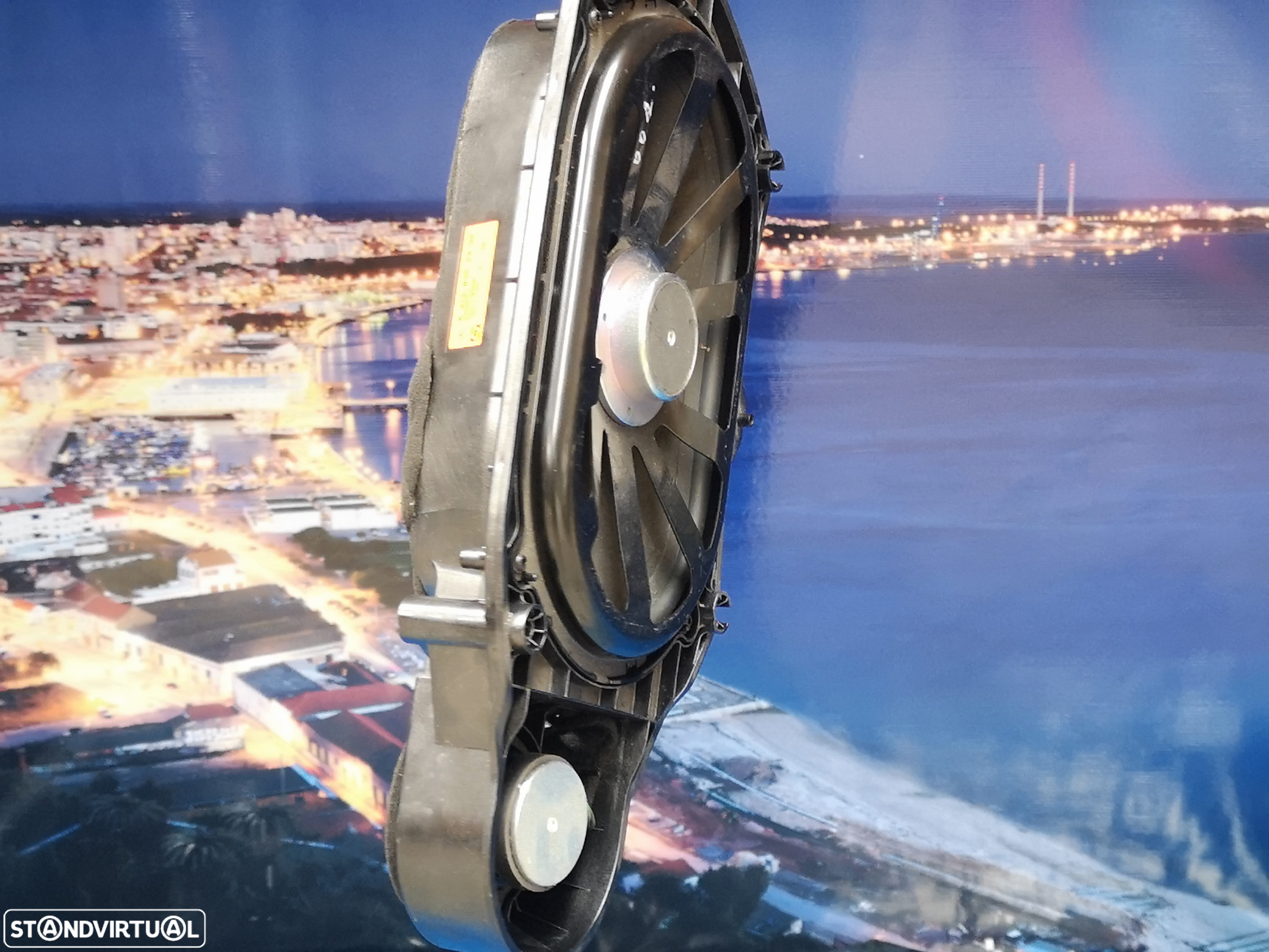 Coluna de som SUBWOOFER originais  LOGIK7 harman/cardon Mercedes Class E W212  CLS W218 2010-2014 - 3