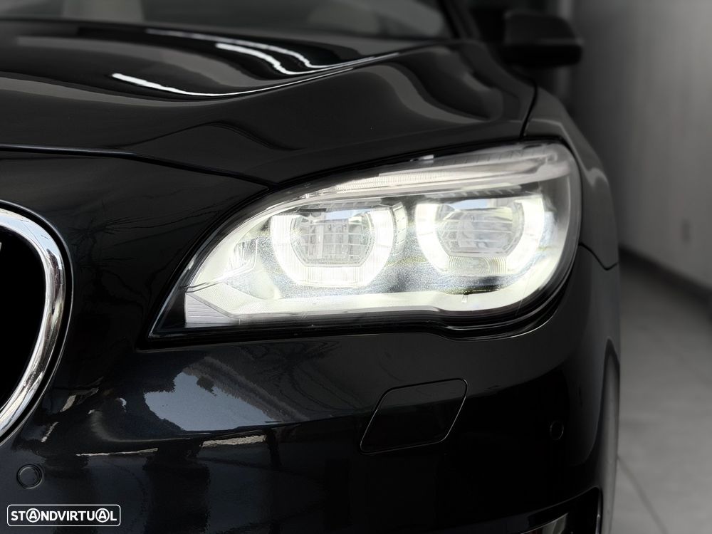 BMW 740 d - 13
