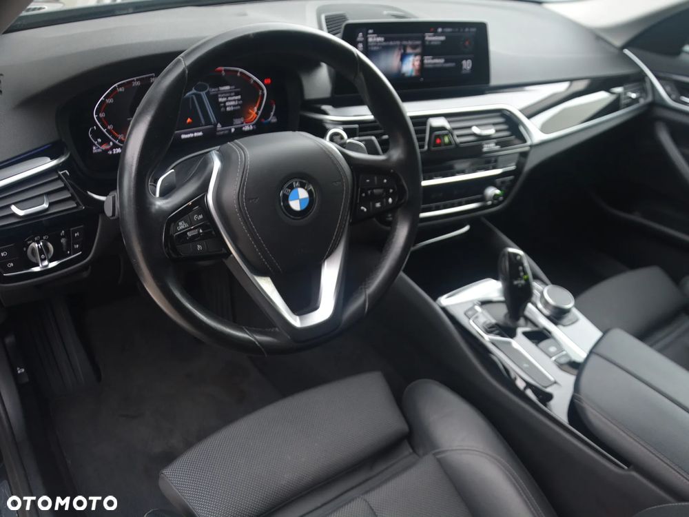 BMW Seria 5 518d Sport Line sport - 5