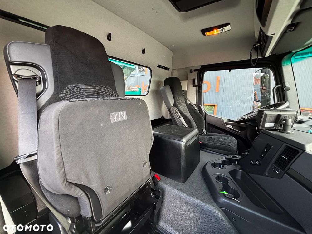 Mercedes-Benz AROCS 3351 6x6 WYWROTKA TRÓJSTRONNA Z BORDMATIKIEM - 21