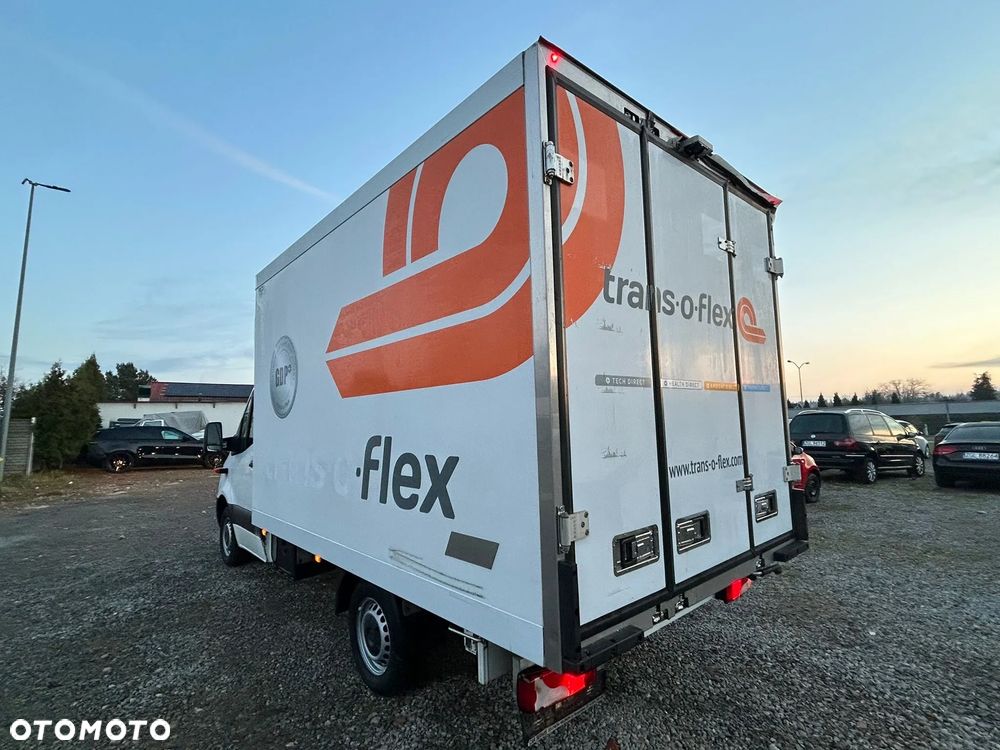 Mercedes-Benz Sprinter - 5