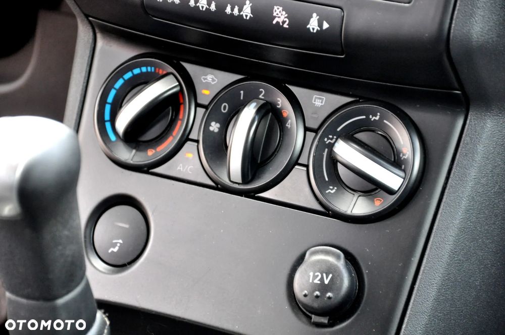 Nissan Qashqai 1.6 Visia - 33