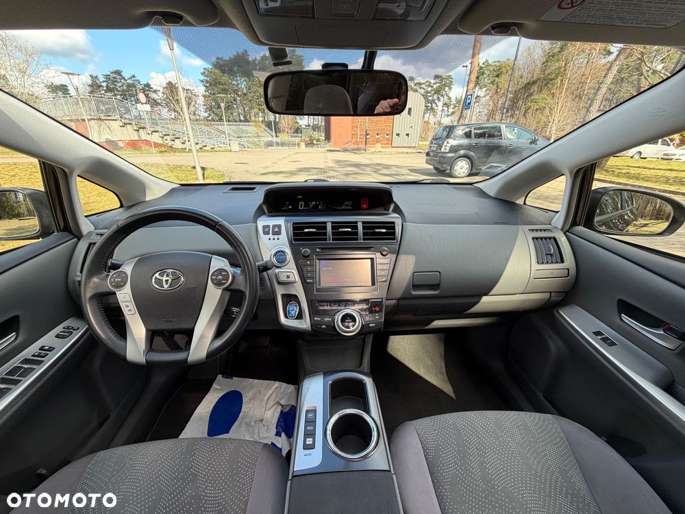 Toyota Prius+ (Hybrid) Executive - 26