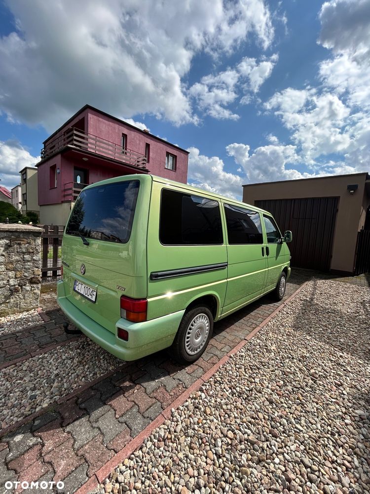 Volkswagen Multivan - 5
