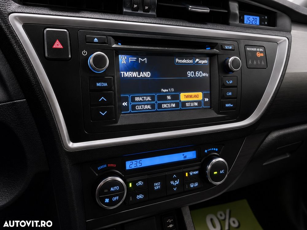 Toyota Auris 1.4 D-4D Luna - 9