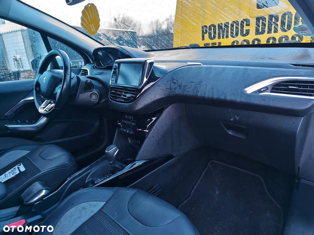 Peugeot 2008 PureTech 110 GPF Stop&Start EAT6 Allure - 13