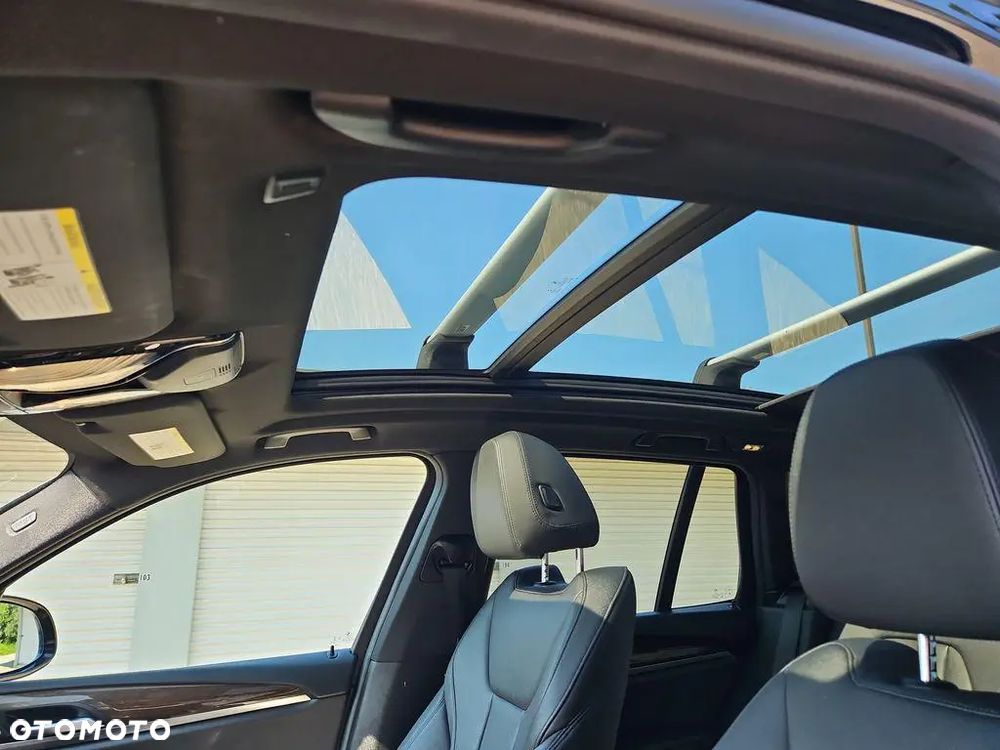 BMW X3 xDrive30i Luxury Line - 8