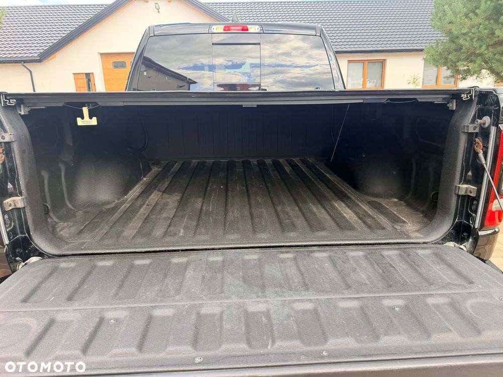 Dodge RAM 5.7 Crew Cab Longbed Laramie Sport - 15