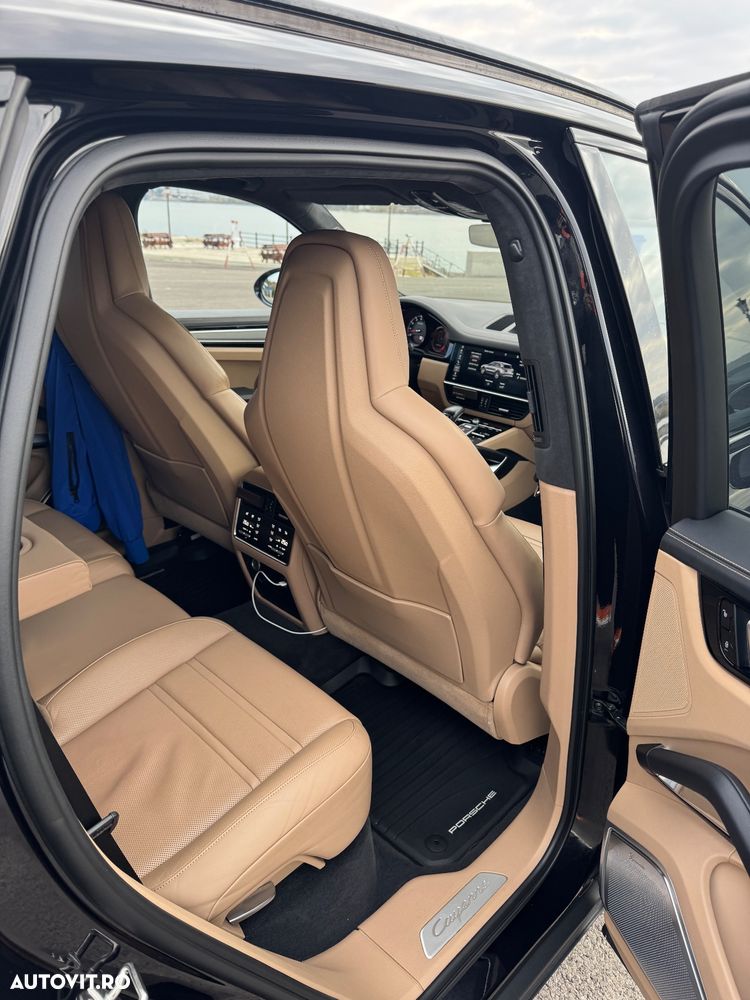 Porsche Cayenne Turbo Tiptronic S - 11