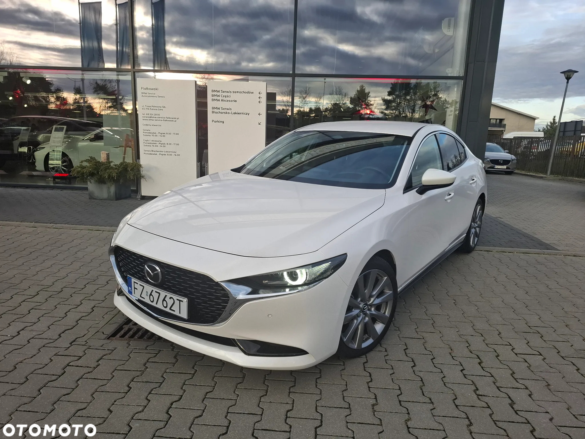 Mazda 3 - 10