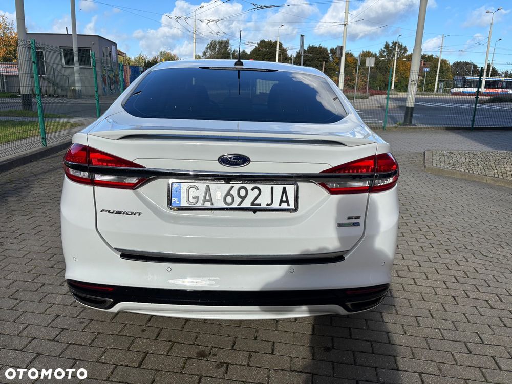 Ford Fusion 2.0 EcoBoost Titanium - 6