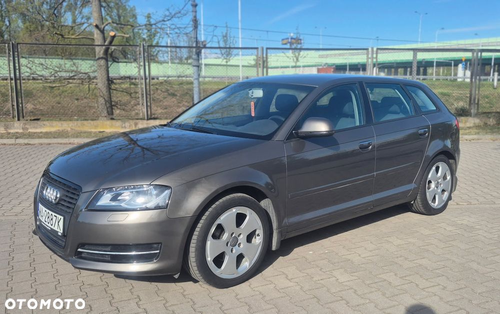 Audi A3 Sportback 1.2 TFSI Attraction S tronic - 4