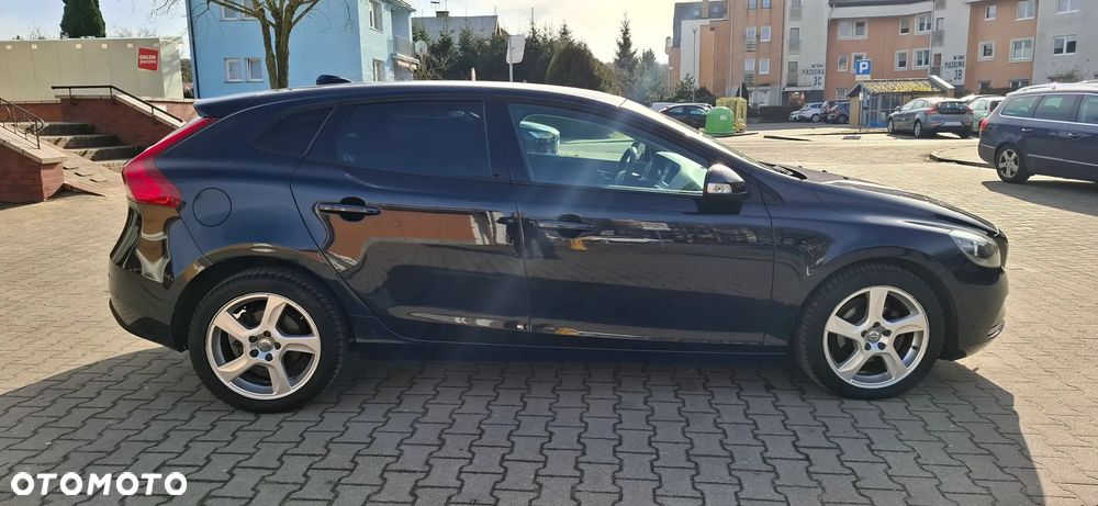 Volvo V40 D2 Summum - 4